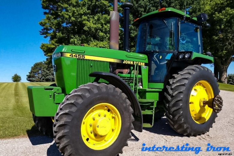 John Deere 4455